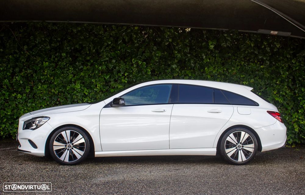 Mercedes-Benz CLA 180 7G-DCT UrbanStyle Edition - 7