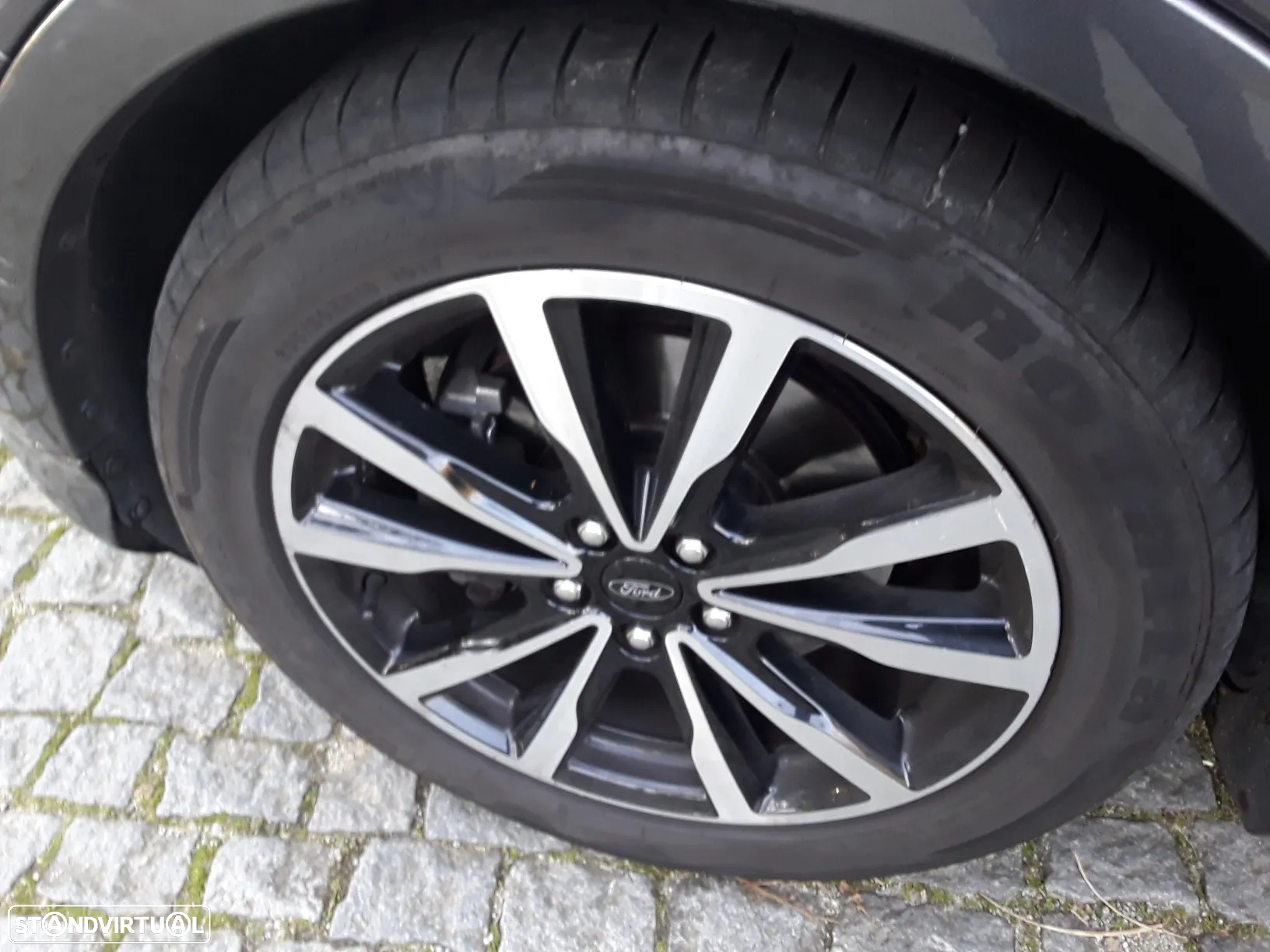 Ford Kuga 1.5 TDCi ST-Line Limited Edition - 11