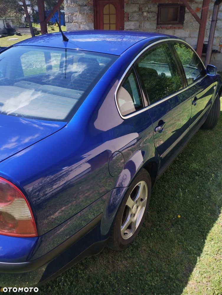 Volkswagen Passat - 3