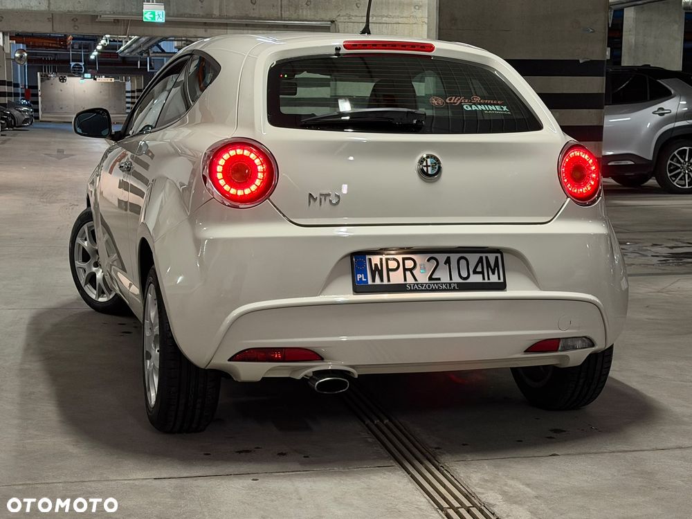 Alfa Romeo Mito 1.4 MultiAir Distinctive - 10