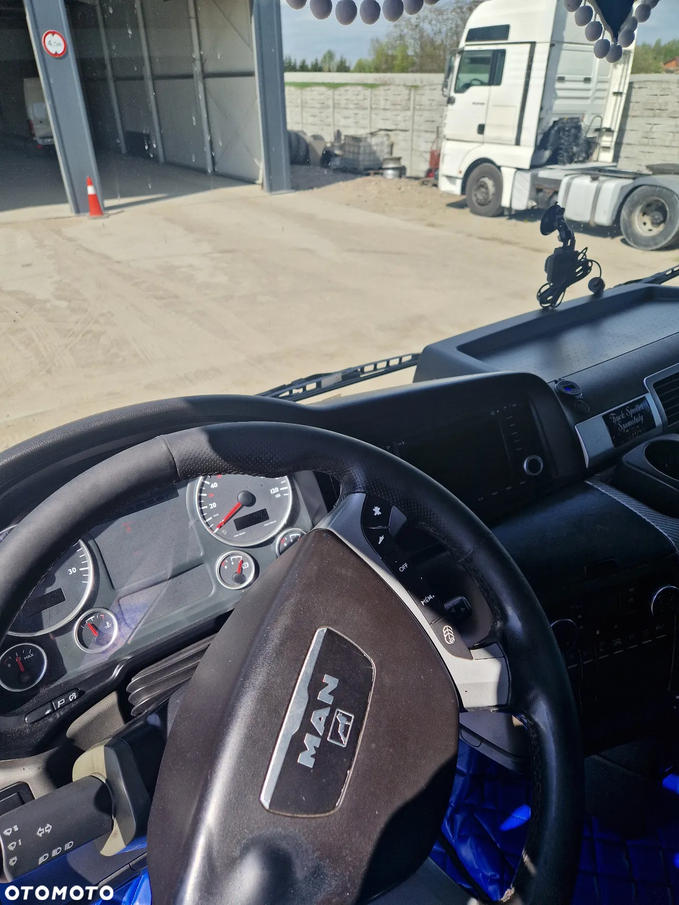 MAN TGX - 12