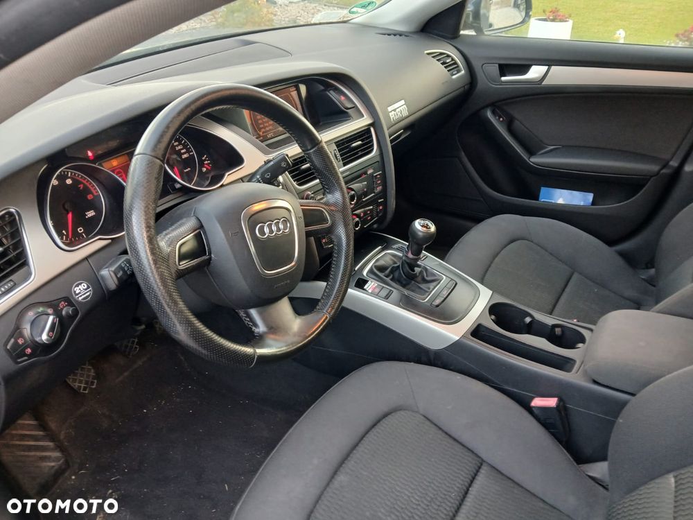 Audi A5 Limousine - 8