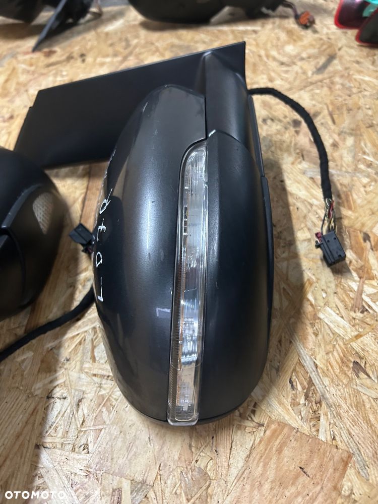 Volkswagen Touran II lusterko prawe 13 pin LD7R Europa - 5