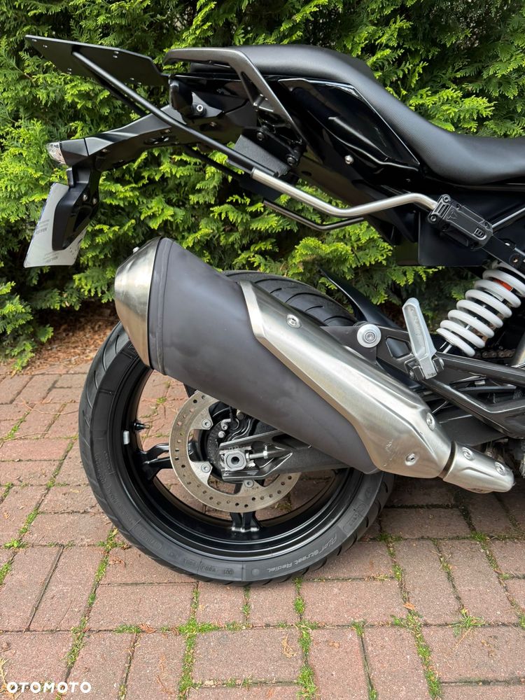 BMW G - 6