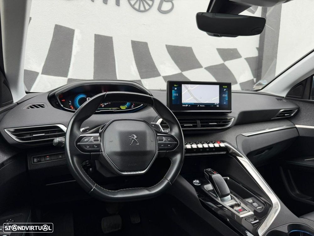 Peugeot 3008 1.6 Hybrid4 Allure Pack e-EAT8 - 4