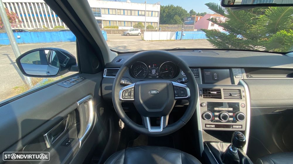 Land Rover Discovery Sport 2.0 TD4 SE - 28