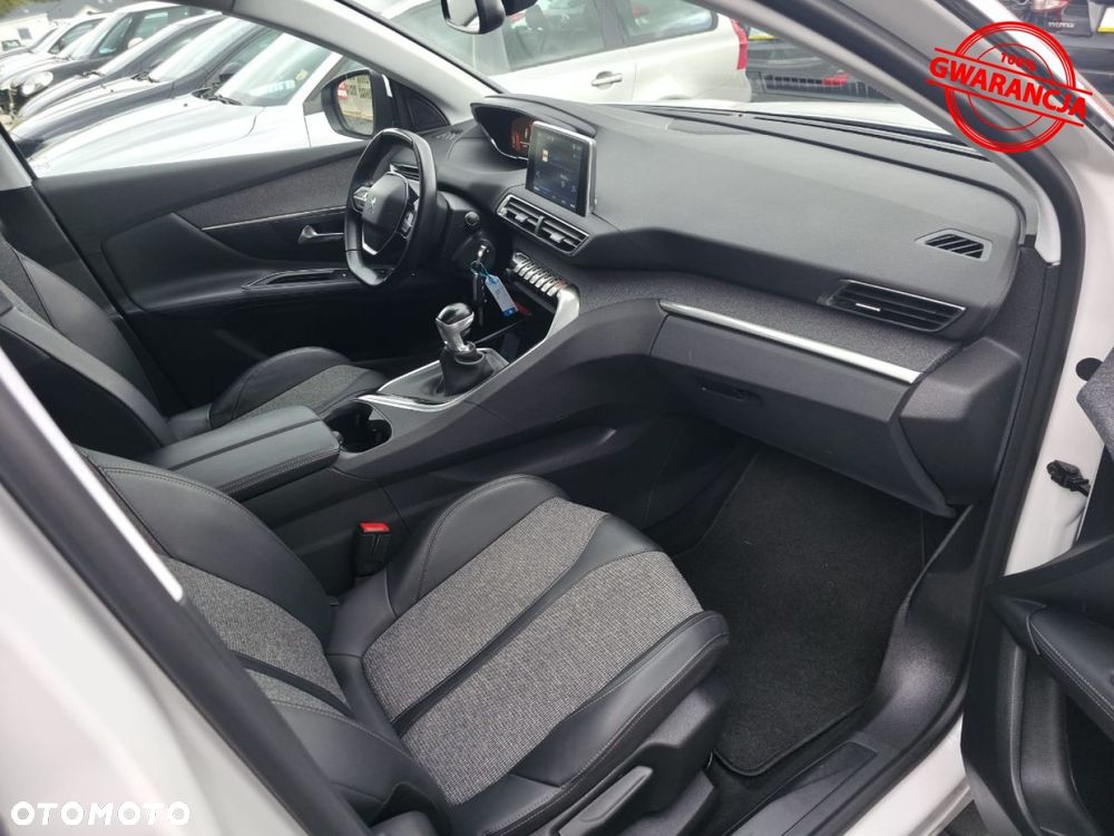 Peugeot 3008 PureTech 130 Stop & Start GPF Allure Pack - 24