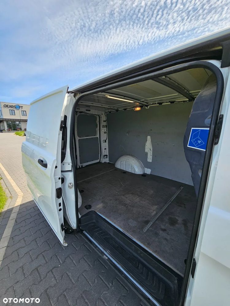 Mercedes-Benz Vito - 20