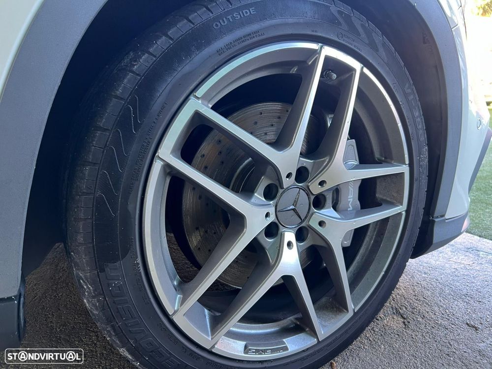 Mercedes-Benz GLA 45 AMG 4-Matic - 53