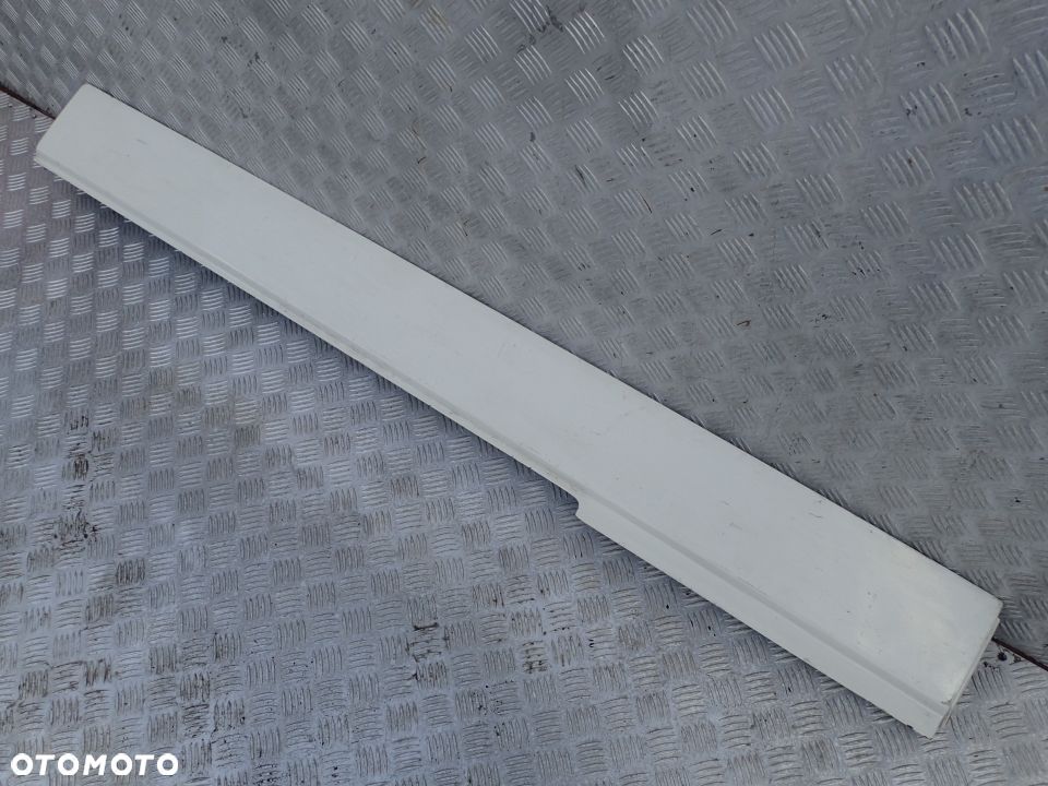 LEWA LISTWA MASKUJĄCA SZYNĘ VW T5 T6 7H3843795E RADOM - 2