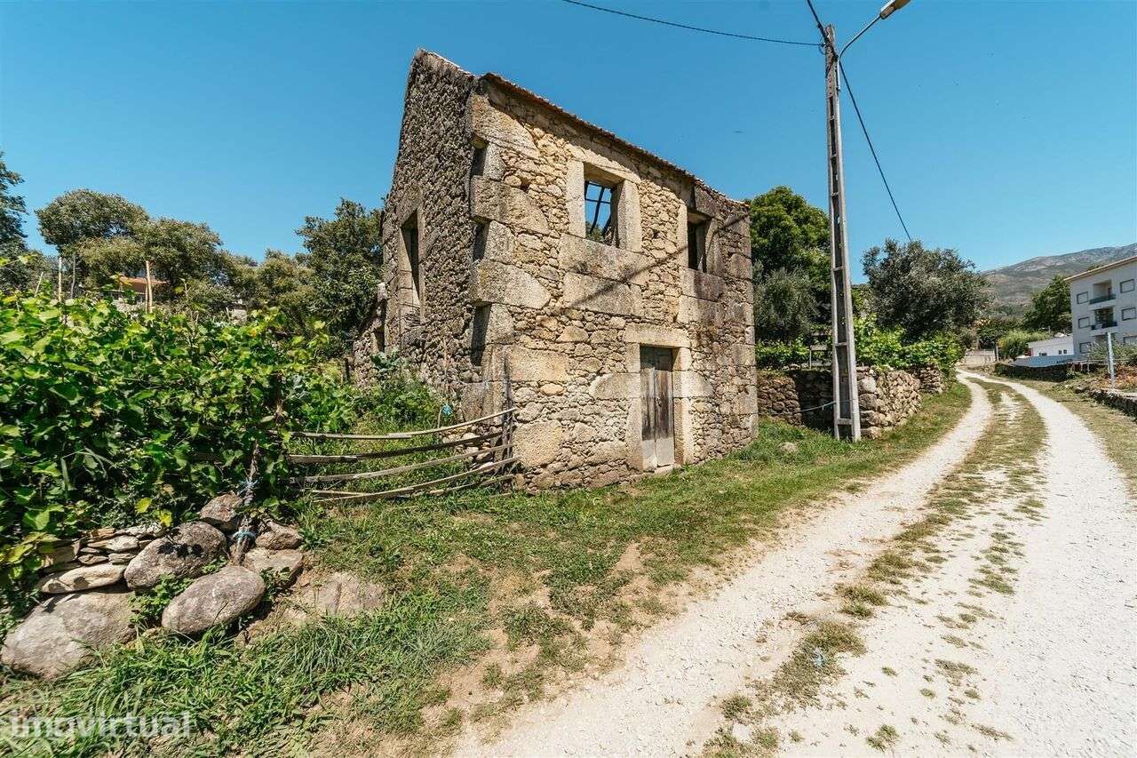 Terreno com ruina / Covilhã, Serra da Estrela - Grande imagem: 3/20