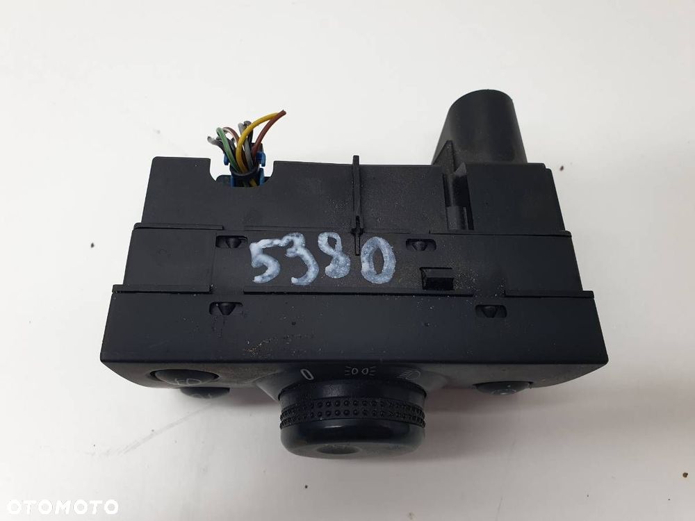 PRZEŁĄCZNIK ŚWIATEŁ 13177067 OPEL VECTRA C EUROPA - 2