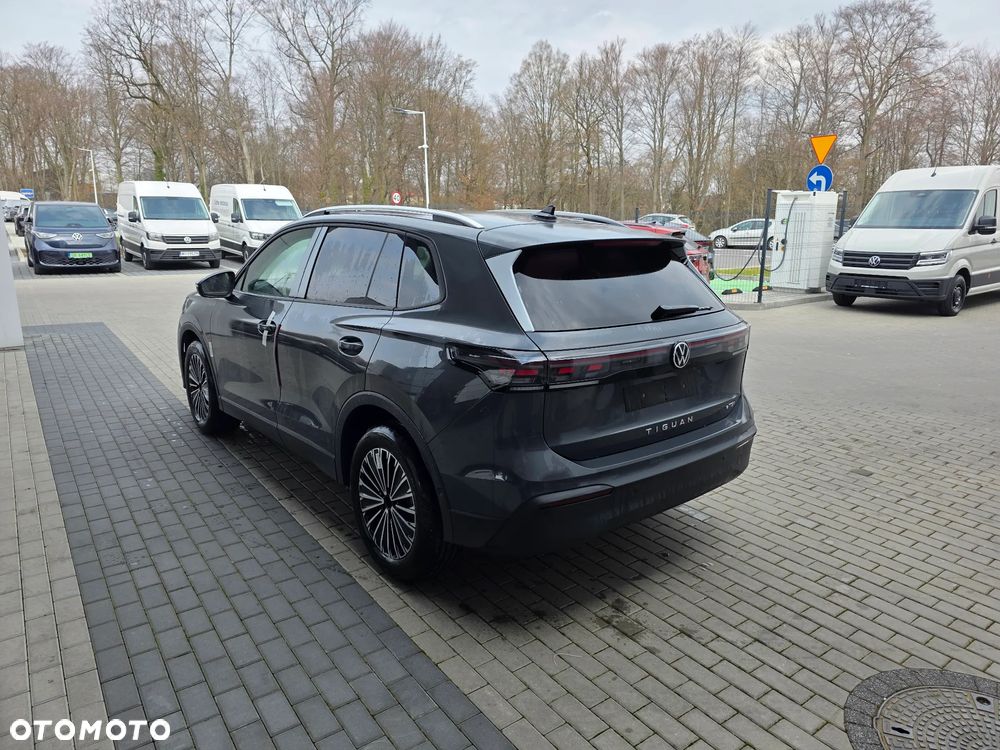 Volkswagen Tiguan 1.5 eTSI Life Plus DSG - 5