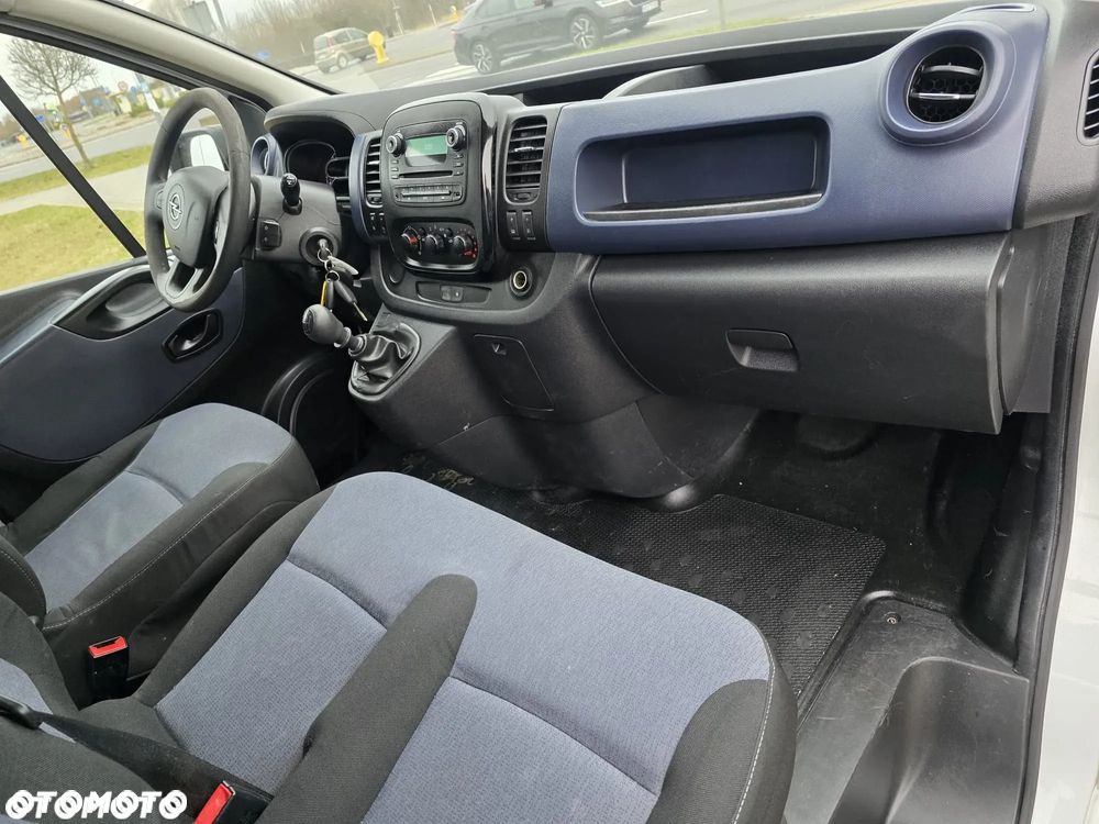 Opel Vivaro Long Chłodnia  2018 rok - 14