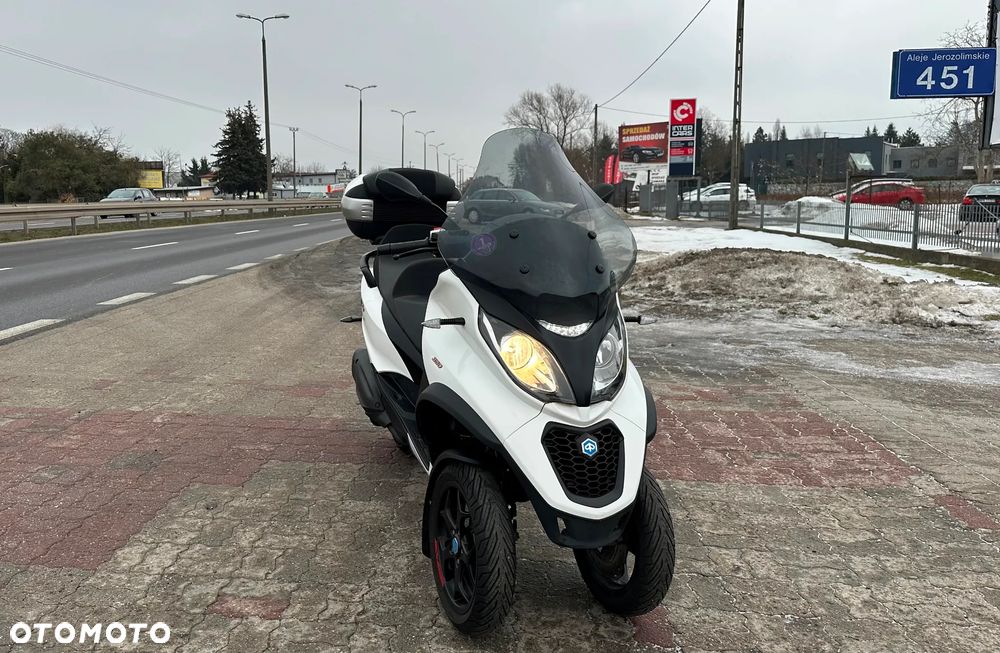Piaggio MP-3 - 8