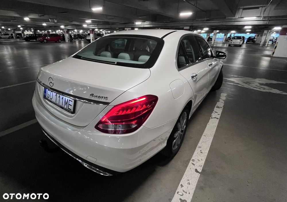 Mercedes-Benz C-Class 2016 photo 4