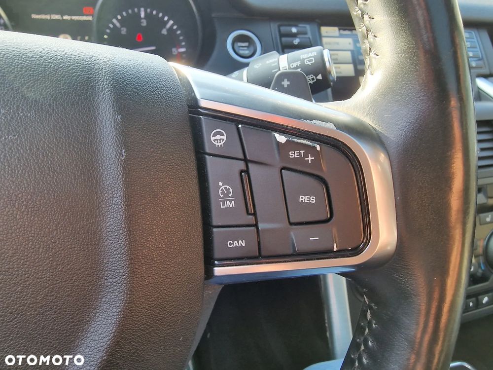 Land Rover Discovery Sport TD4 SkyView Edition - 28