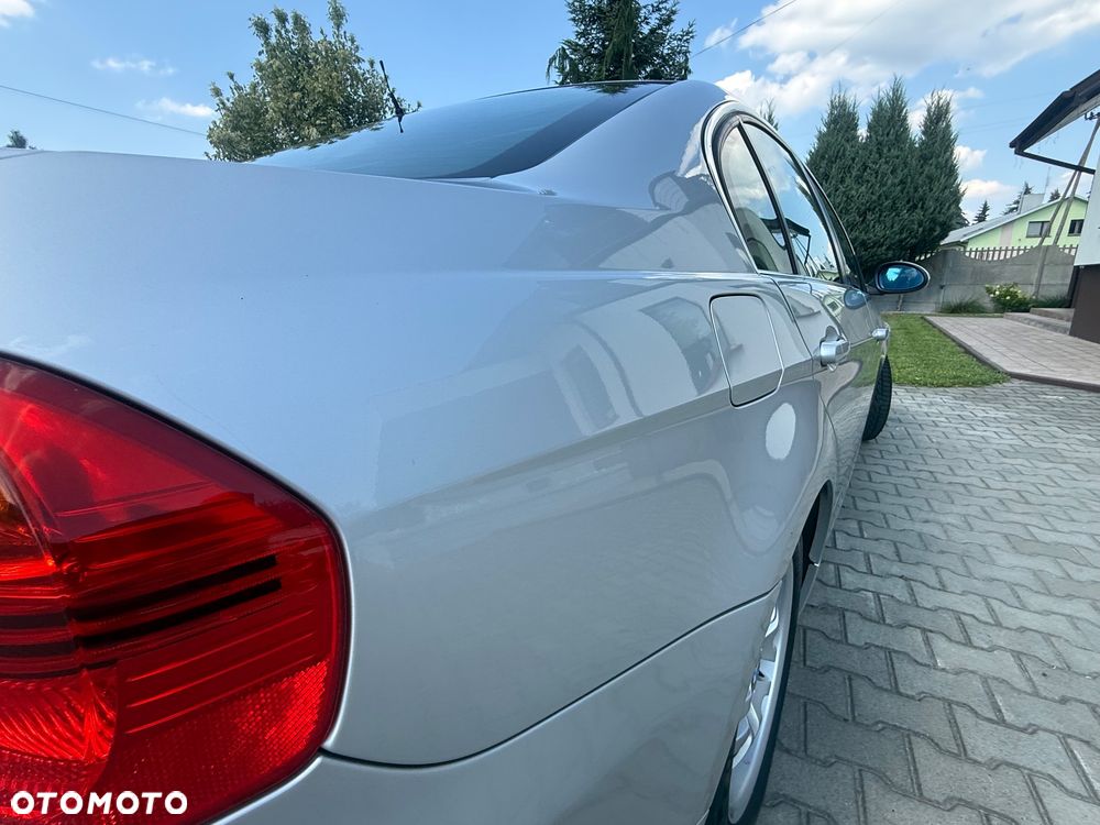 BMW Seria 3 325i - 33