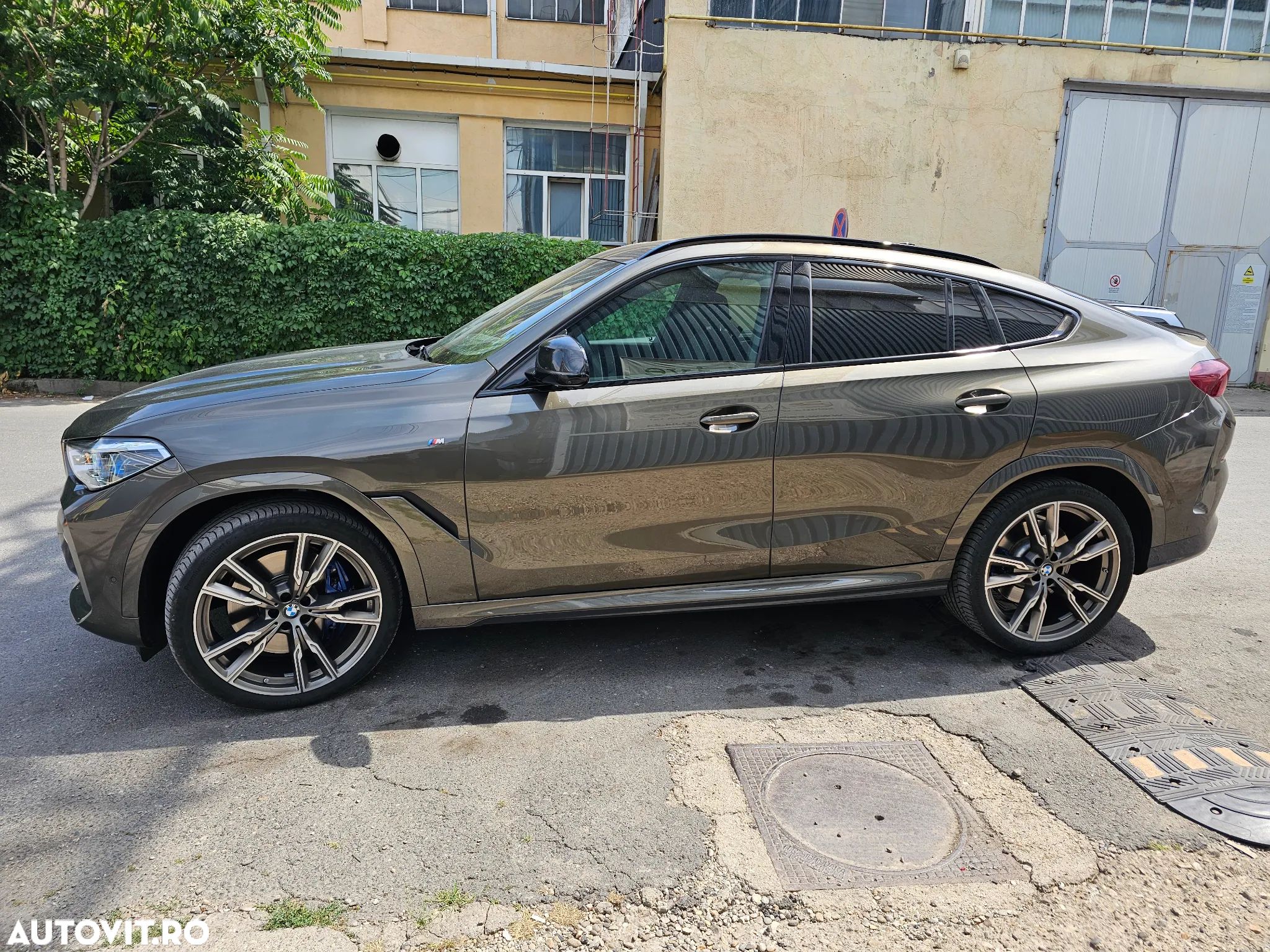 BMW X6 M M50i - 1