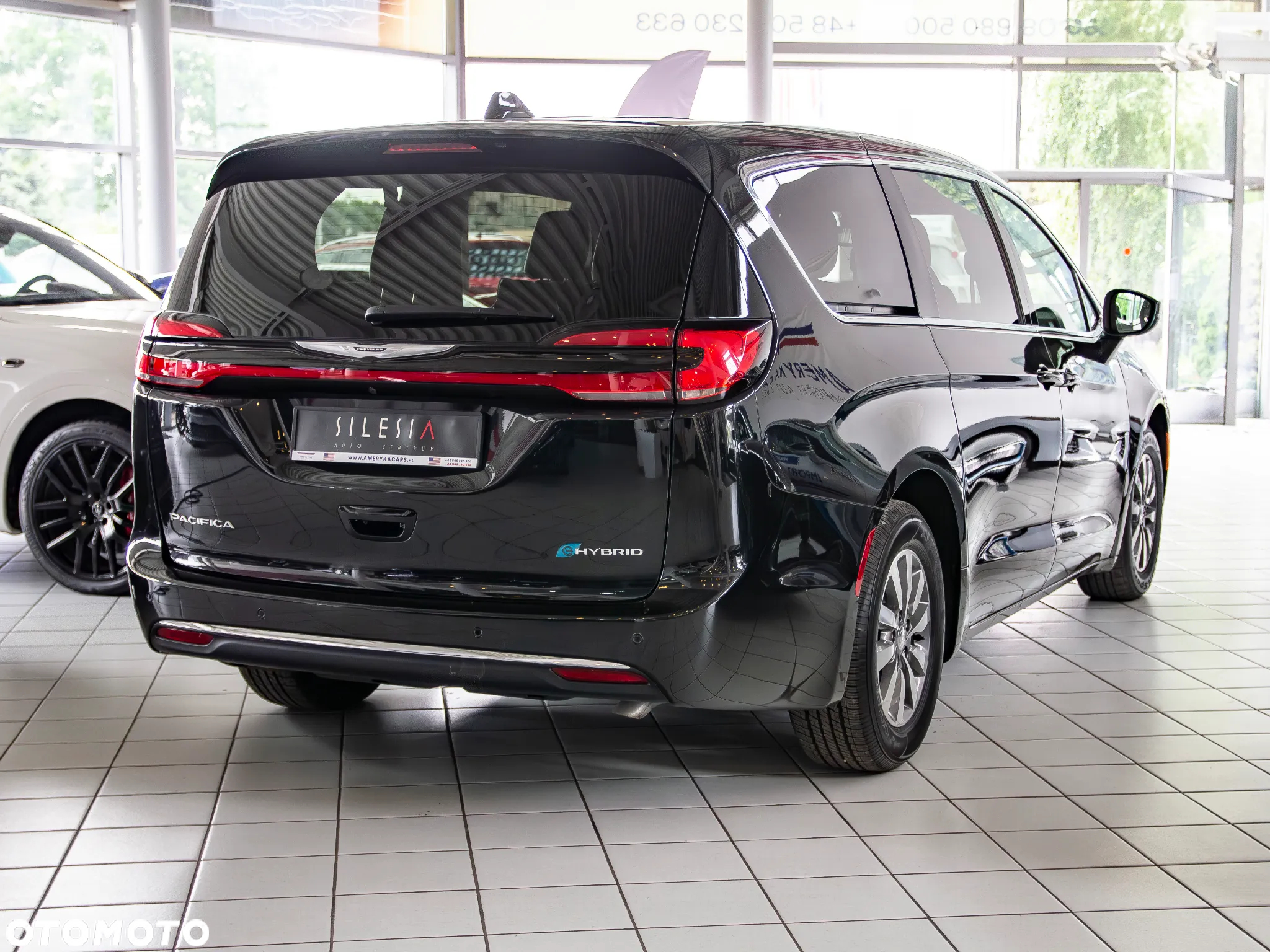 Chrysler Pacifica - 6