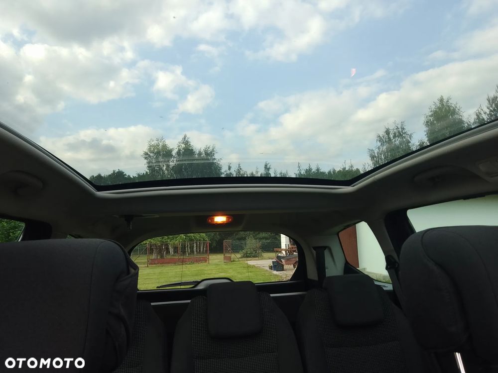 Peugeot 5008 2.0 HDi Family 7os - 18