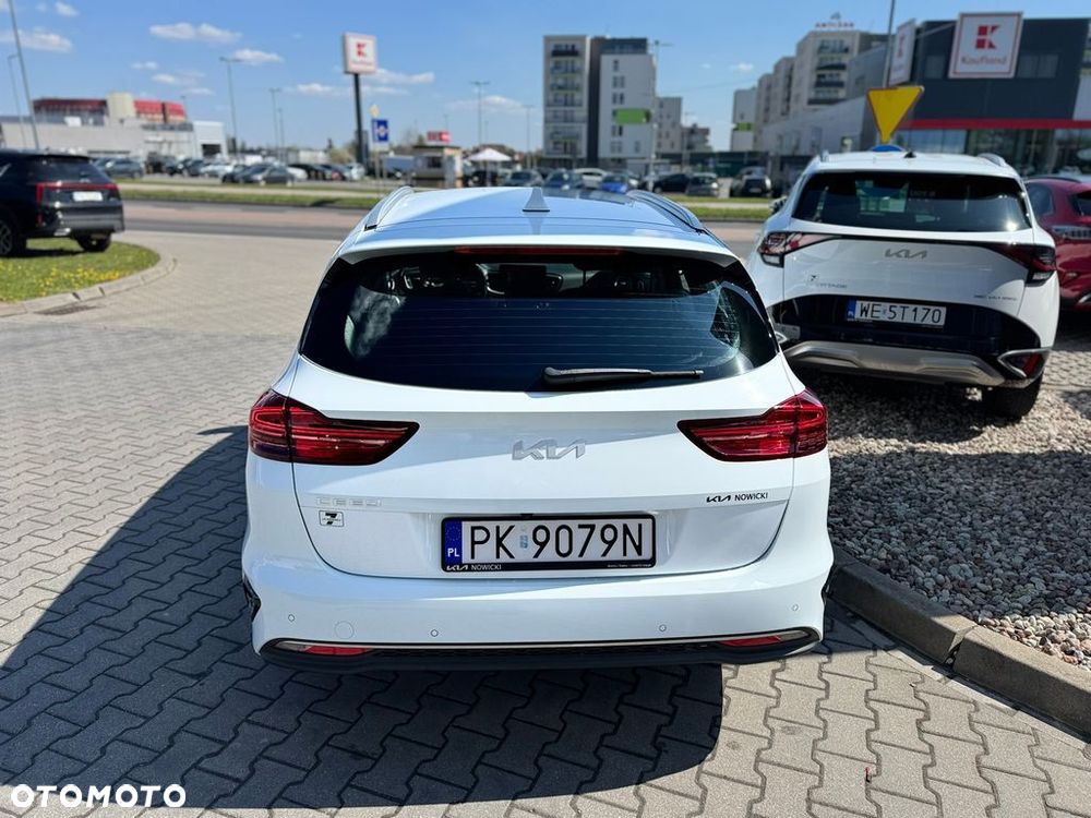 Kia Ceed 1.5 T-GDI M - 4