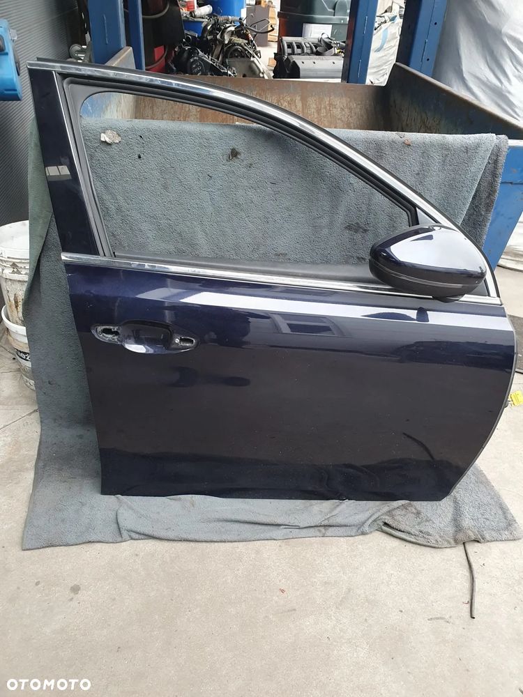 PEUGEOT 308 T9 HB DRZWI PRAWY PRZÓD