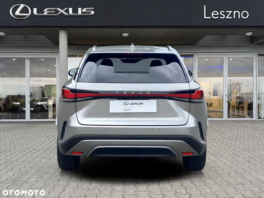 Lexus RX - 8