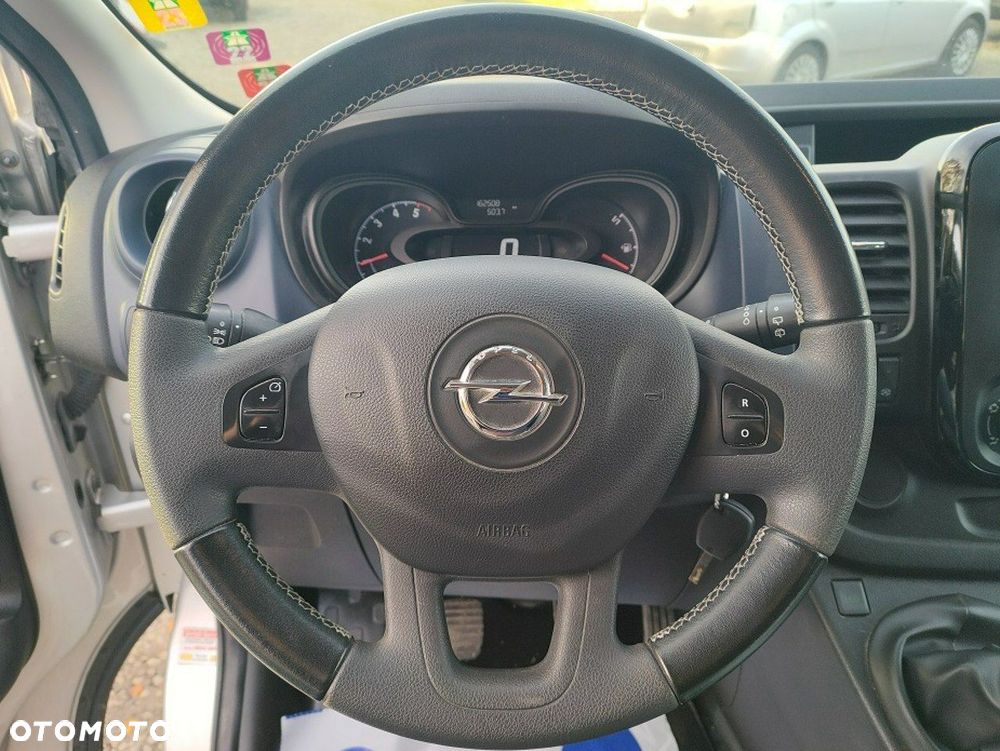 Opel Vivaro - 23