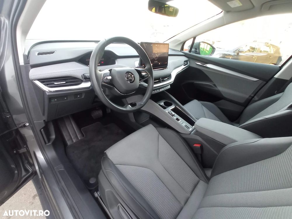 Skoda Enyaq iV Electric 80 - 12