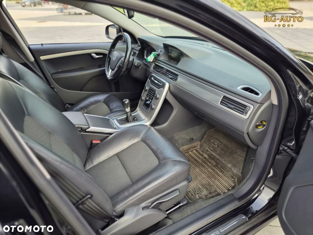 Volvo V70 - 30