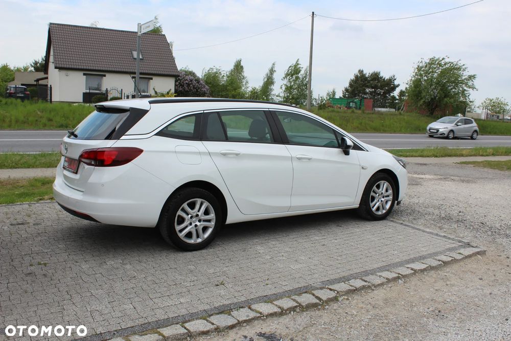 Opel Astra 1.4 Turbo Edition - 11