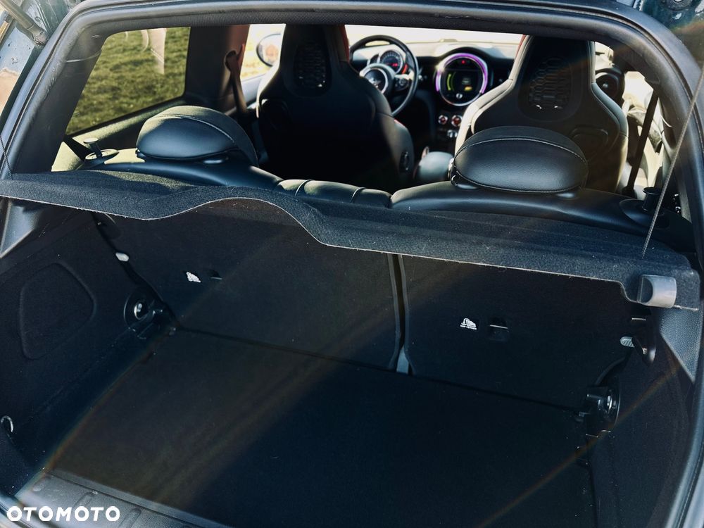 MINI John Cooper Works Essential Trim - 16