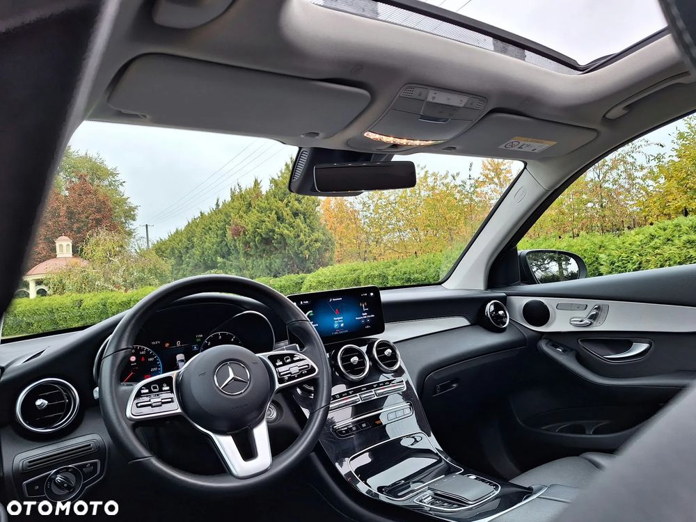 Mercedes-Benz GLC 220 d 4Matic 9G-TRONIC AMG Line - 27