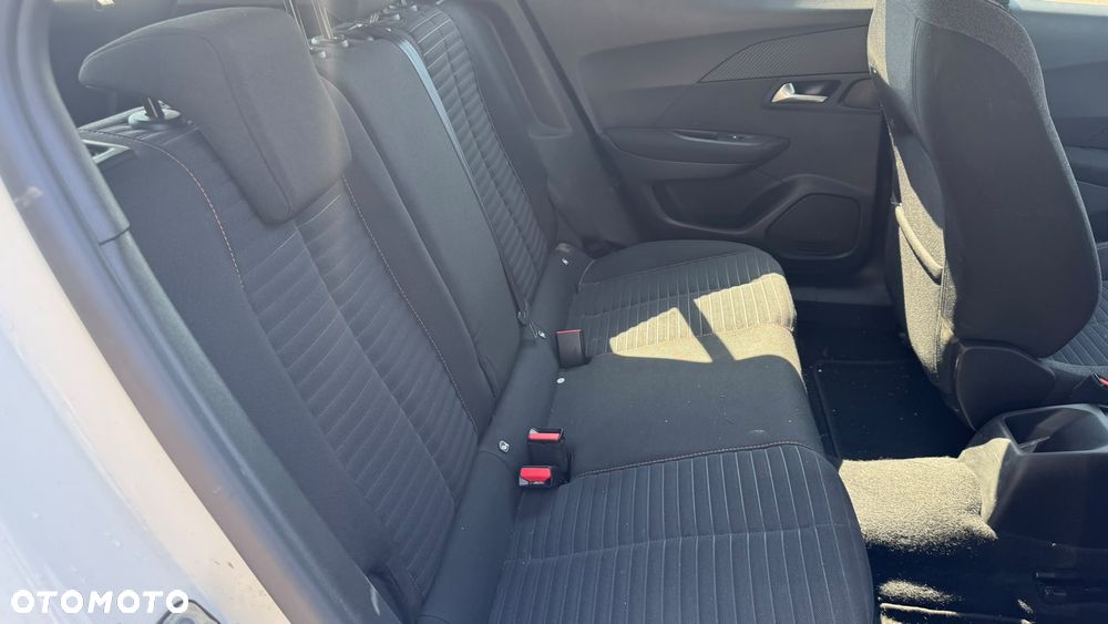 Peugeot 2008 1.5 BlueHDi Allure S&S EAT8 - 15