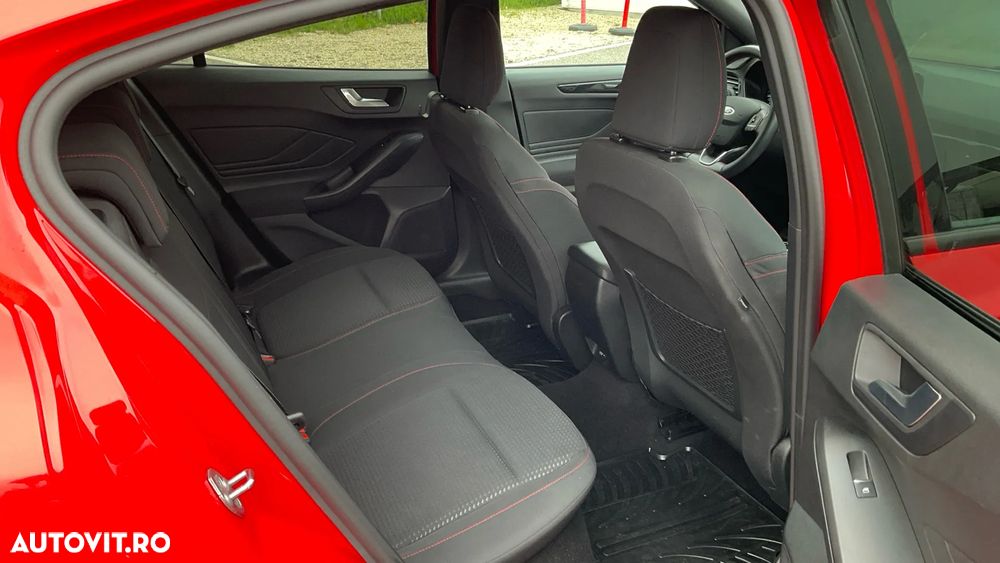 Ford Focus 1.5 Ecoboost ST-Line - 23