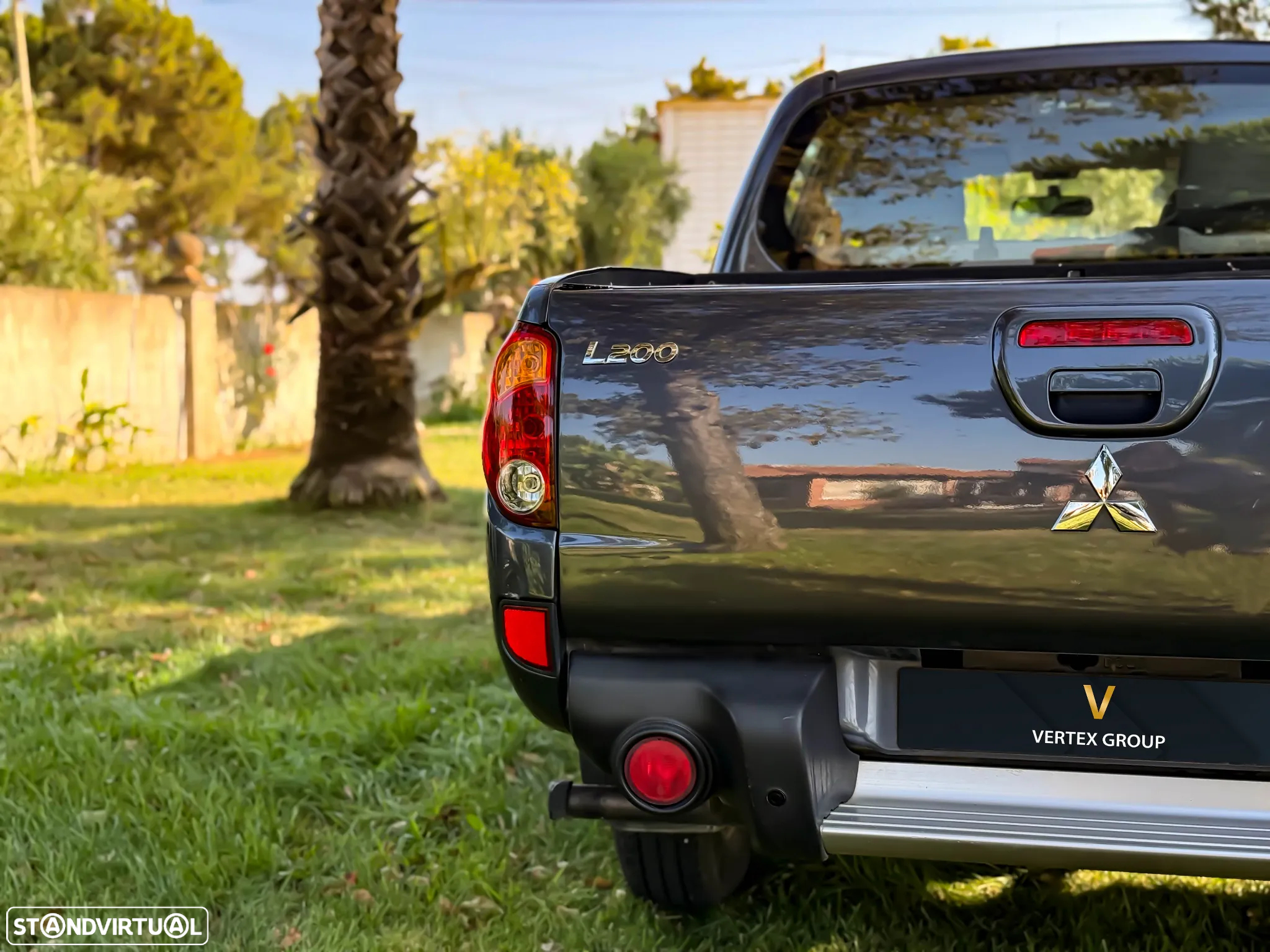 Mitsubishi L200 2.5 DI-D CD Invite AC - 11