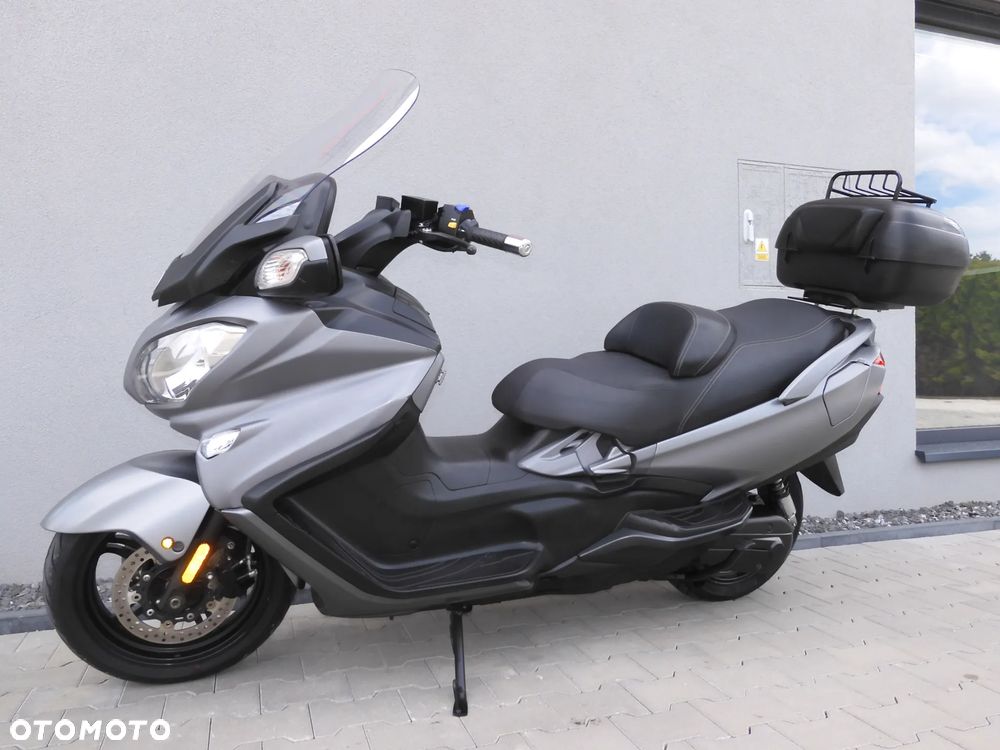 Suzuki Burgman - 17