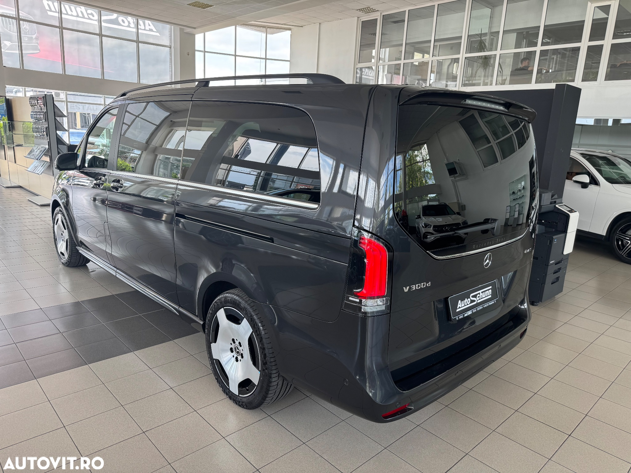Mercedes-Benz V 300 d extralang 4Matic 9G-TRONIC Exclusive - 8