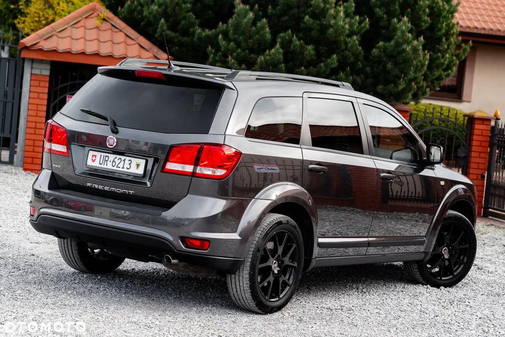 Fiat Freemont 2.0 Multijet Black Code AWD - 10