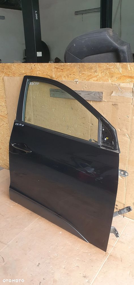 Drzwi prawy przód przednie prawe w kolor Hyundai IX35 9P - 2