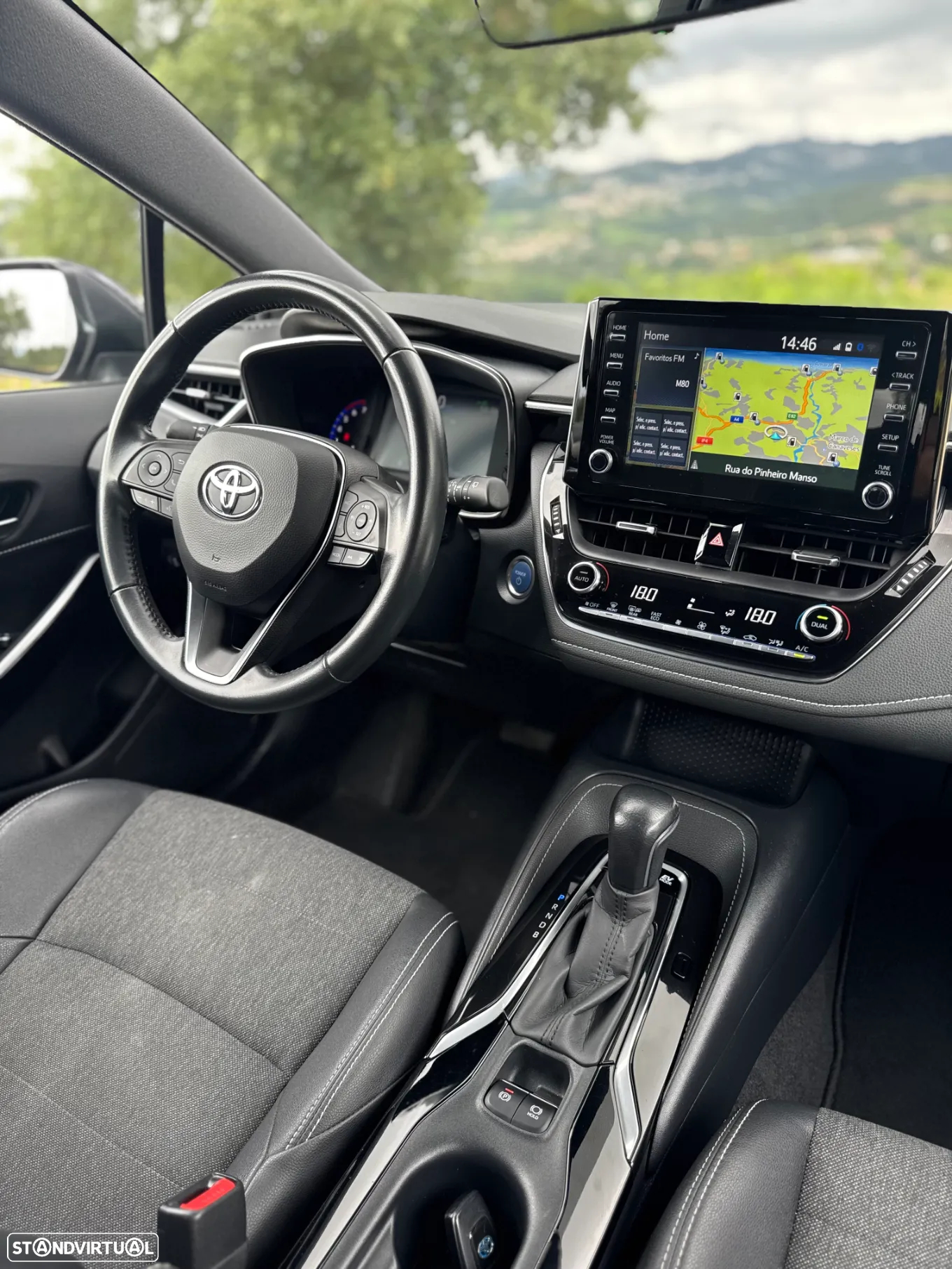 Toyota Corolla Touring Sports 1.8 Hybrid Comfort+P.Sport - 12