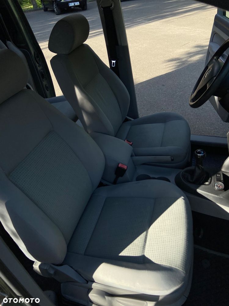 Volkswagen Caddy - 17