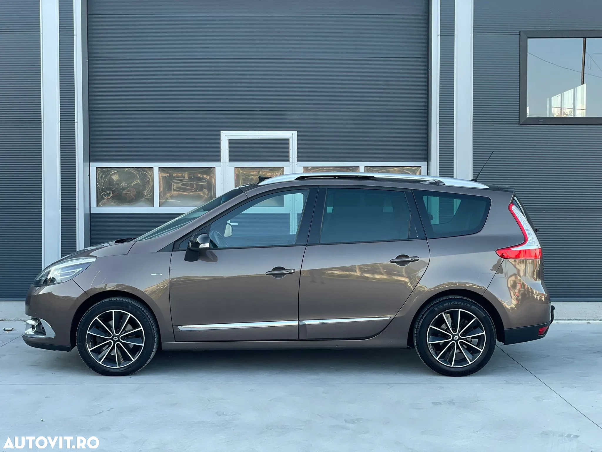 Renault Grand Scenic ENERGY dCi 110 S&S Bose Edition - 11
