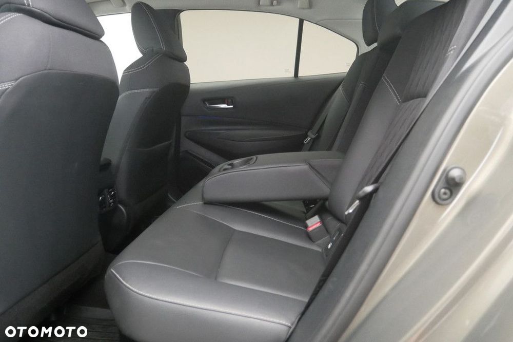Toyota Corolla 1.8 Hybrid Executive - 15