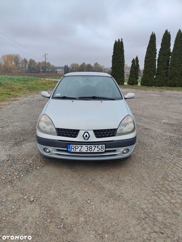 Renault Clio - 2