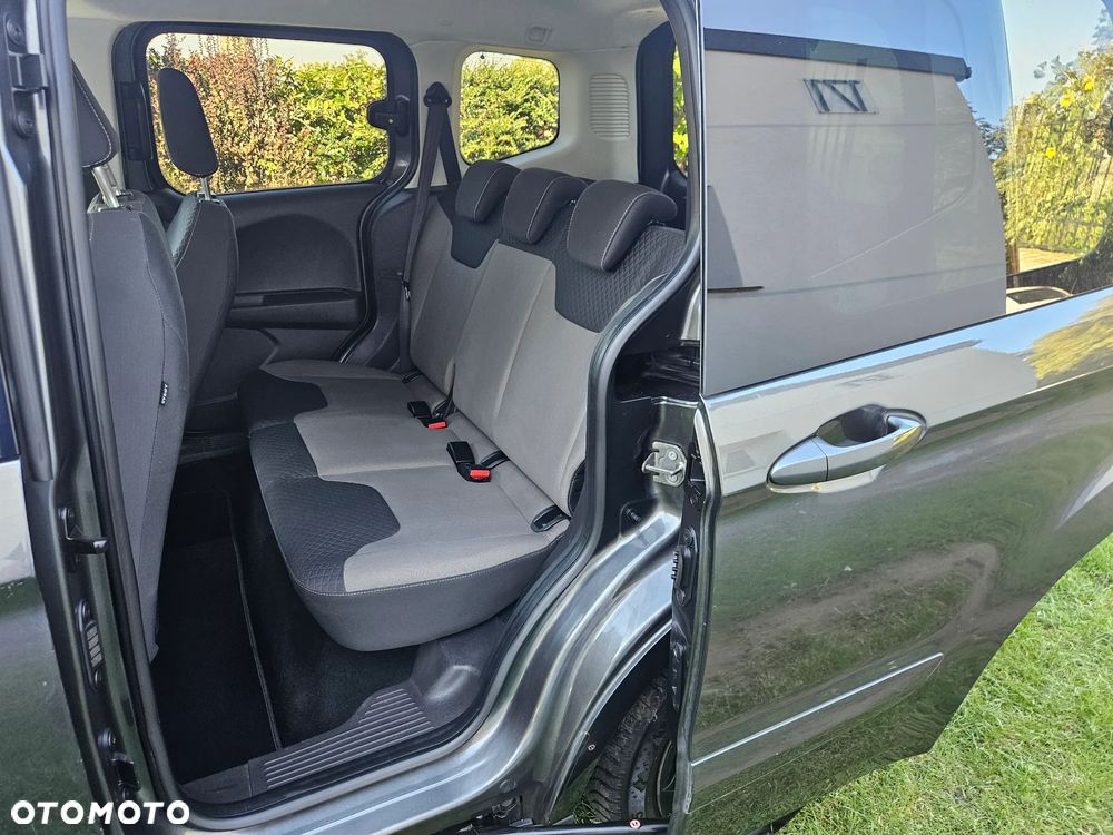 Ford Tourneo Courier 2017 photo 5