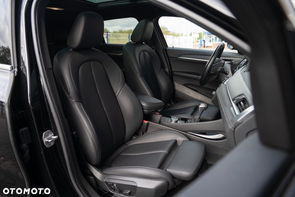 BMW X2 sDrive20i GPF sport - 25