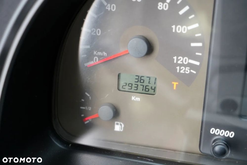 Iveco MAGELYS / EURO 6 / SUPER STAN / TURYSTYCZNY / MANUAL / PRZEBIEG 293 tys km / SPROWADZONY Z FRANCJI / PO KONTRAKCIE SERWISOWYM / - 40