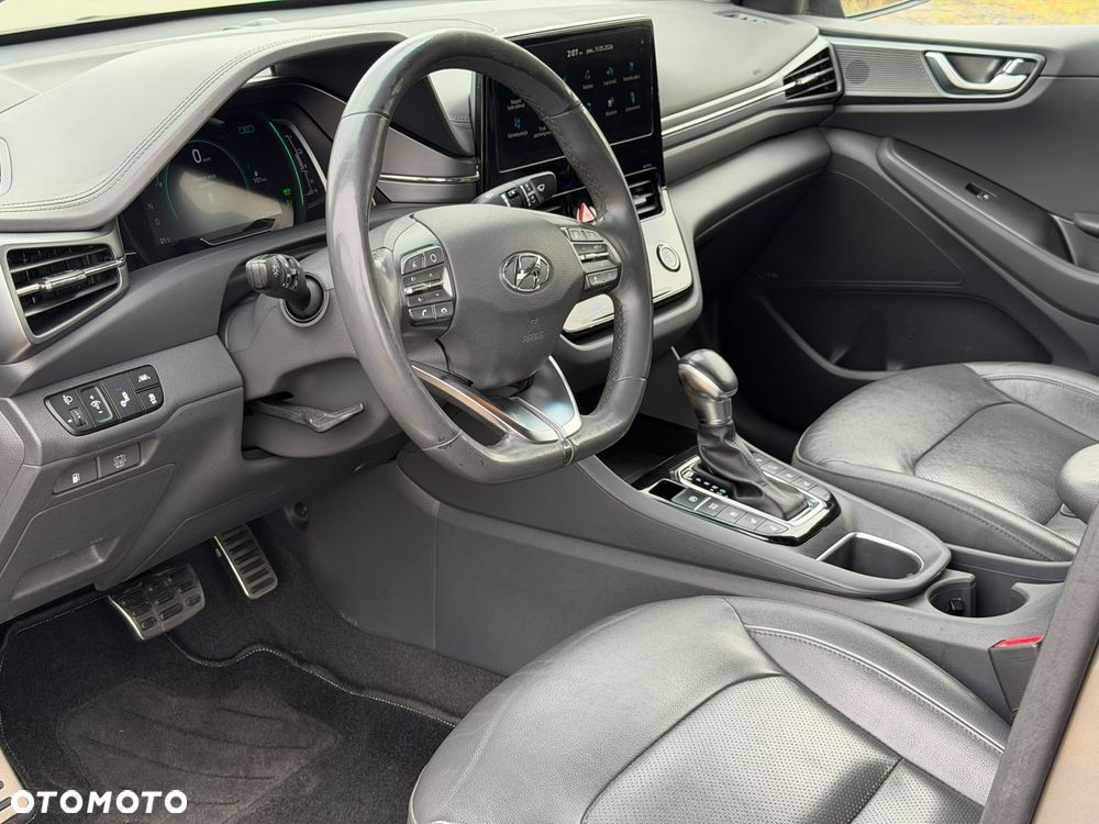 Hyundai IONIQ Hybrid Premium - 12